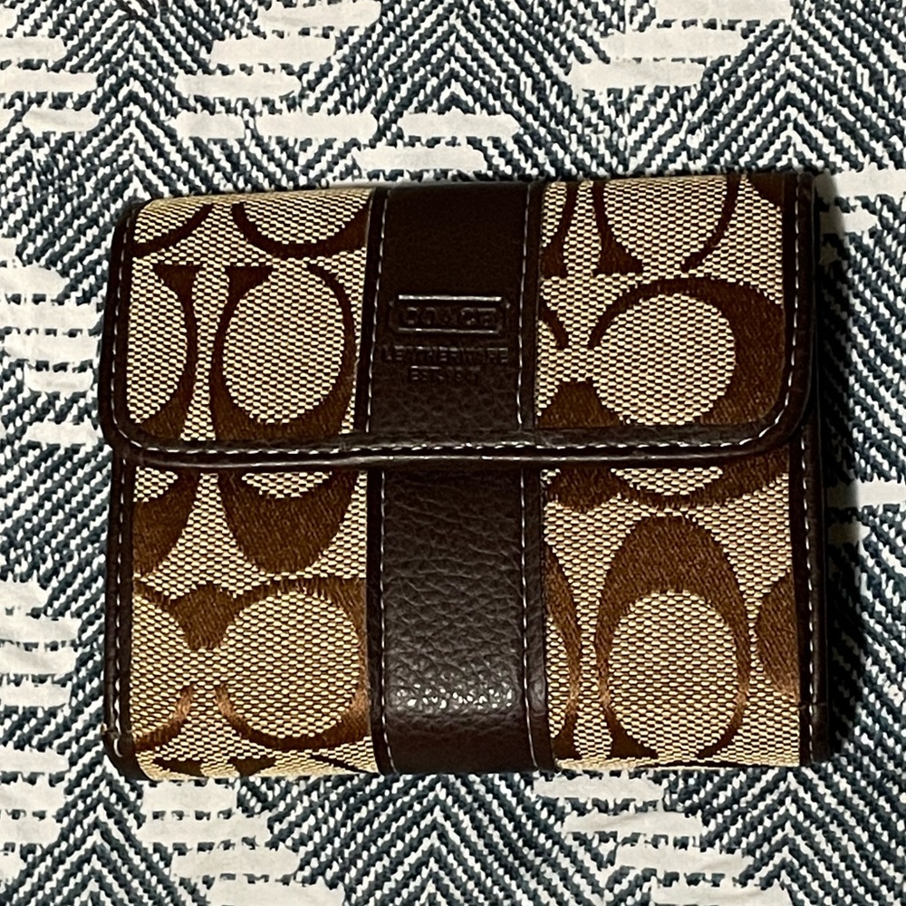 Coach Trifold Wallet Small